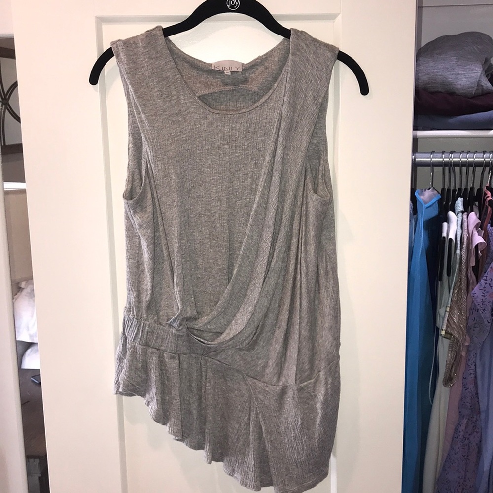 Kinly asymmetric top